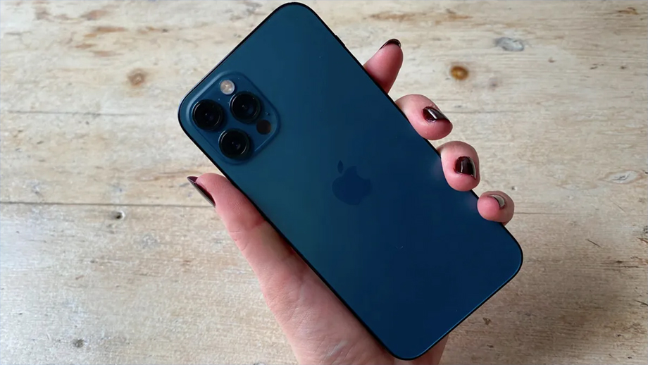 एप्पलले फ्रान्समा विकिरणको कारण आईफोन १२ अपडेट गर्ने