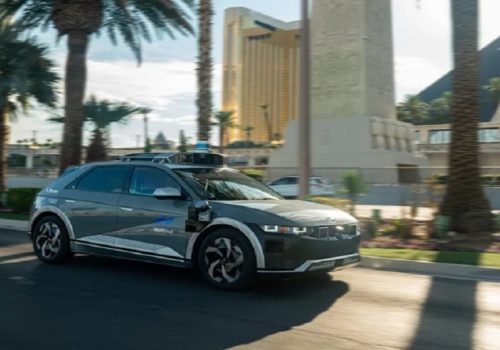 अमेरिकाको लस भेगासमा उबरको रोबोट्याक्सी सेवा