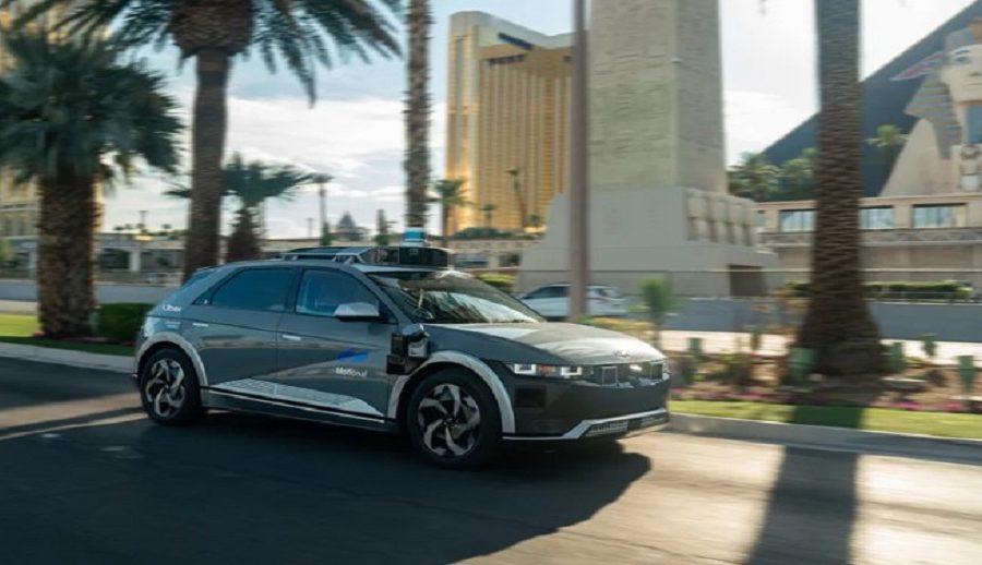 अमेरिकाको लस भेगासमा उबरको रोबोट्याक्सी सेवा