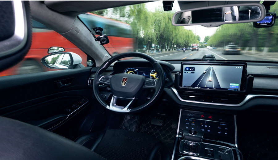 टेस्लाको सेल्फ ड्राइभिङ सफ्टवेयरका कारण ३ लाख ६३ हजार कार फिर्ता बोलाइयो