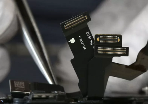 युरोपका प्रयोगकर्ताले आईफोन आफैं मर्मत गर्नसक्ने