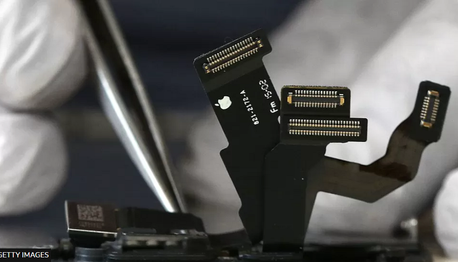 युरोपका प्रयोगकर्ताले आईफोन आफैं मर्मत गर्नसक्ने