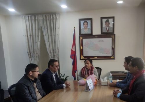 आइस्पानका पदाधिकारी र सञ्चार मन्त्री शर्माबीच भेट, इन्टरनेट क्षेत्रको योगदान र चुनौती बारे छलफल