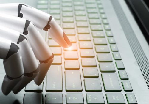 आर्टिफिसियल इन्टेलिजेन्स लिखित लेखहरु बारे विवाद भएपछि सीनेटद्वारा प्रकाशनमा रोक