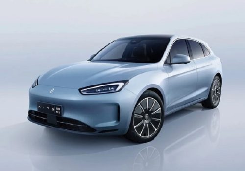 टेस्लासँग प्रतिस्पर्धा गर्न ह्वावेले एआईटीओको मूल्य घटायो