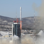 चीनद्वारा लङ मार्च-२डी रकेटमार्फत १४ नयाँ भूउपग्रह प्रक्षेपण