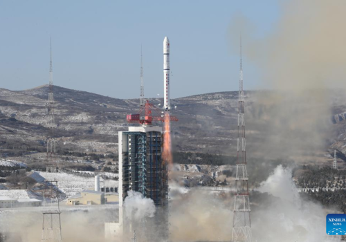 चीनद्वारा लङ मार्च-२डी रकेटमार्फत १४ नयाँ भूउपग्रह प्रक्षेपण