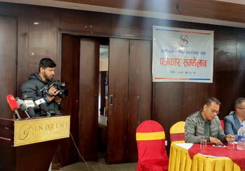 विद्युत प्राधिकरणको एकाधिकारले ग्राहकलाई सुलभ इन्टरनेट सेवा दिन समस्या