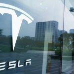 टेस्लाले ग्लोबल आईटी आउटेजको कारण केही उत्पादन लाइनहरू रोकेको बिजनेस इनसाइडरको रिपोर्ट