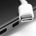 भारत सरकारले जारी गर्यो नयाँ मापदण्ड, स्मार्टफोन, ट्याब्लेट र ल्यापटप एउटै चार्जरबाट चार्ज हुने