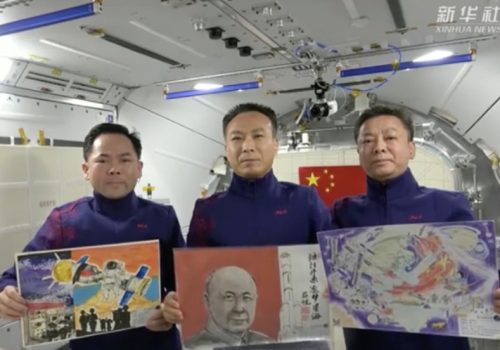 चीनको अन्तरिक्ष स्टेशनमा फोटो प्रदर्शनी