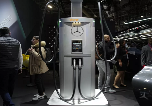 मर्सिडिजले आफ्नै ईभी चार्जिङ नेटवर्क बनाउने