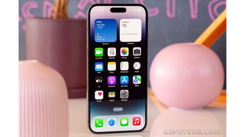 एप्पल महँगो आईफोन ‘अल्ट्रा’मा काम गर्दै