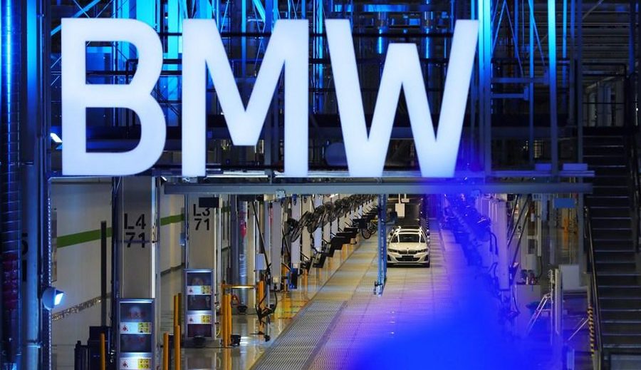 चीनमा बीएमडब्लु ब्रिलायन्सको ५० लाख औं कार उत्पादन, इभी बिक्री ९१.६ प्रतिशतले बढ्यो