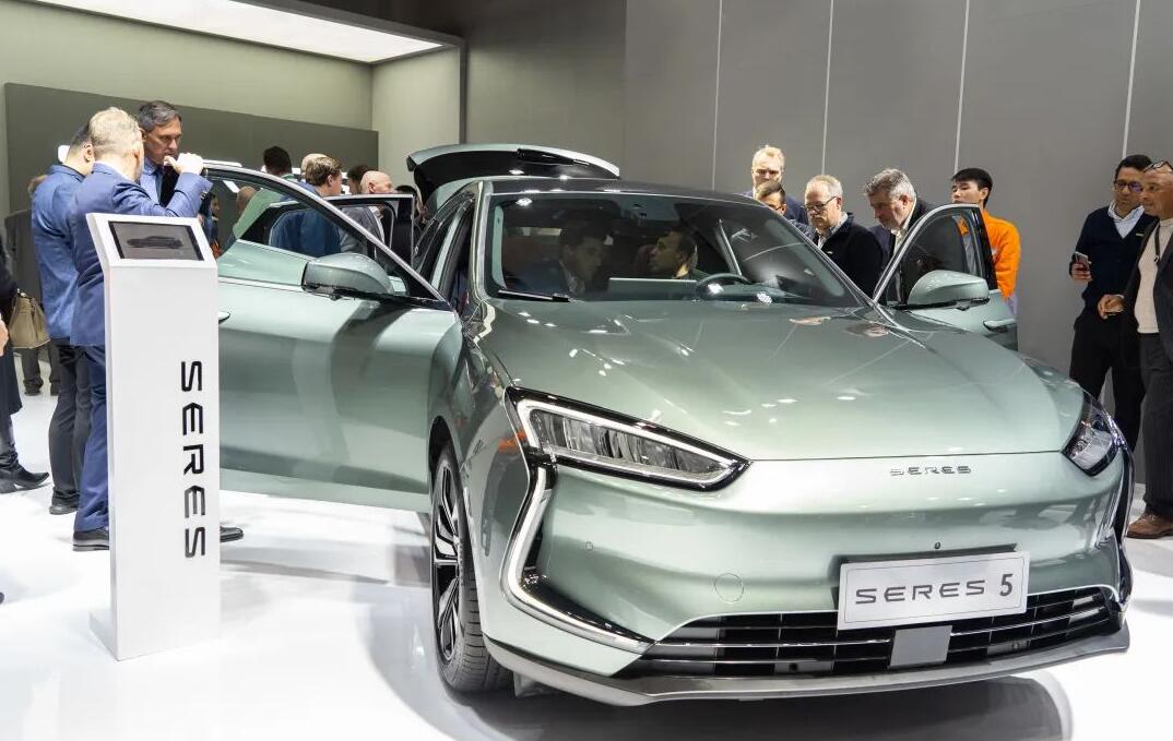 ह्वावे समर्थित सेरेसले सेमी सोलिड स्टेट ब्याट्रीसहितको नयाँ मोडल लन्च गर्ने