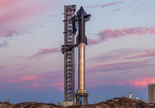 स्पेसएक्सको शक्तिशाली स्टारशिप अर्बिटल प्रक्षेपण प्रयास स्थगित