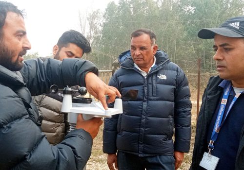 धनुषामा मौसम मापन यन्त्र जडान