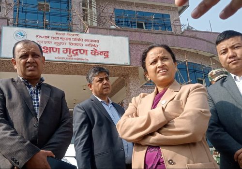 चैतबाट सुरक्षण मुद्रण सुरु गर्न सञ्चार मन्त्री शर्माको निर्देशन