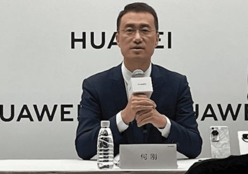 आफ्नो नयाँ फोन लन्च भए लगत्तै एप्पलको अवस्था खस्किने ह्वावेको दाबी