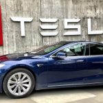 रेञ्जको सम्बन्धमा झुटो प्रचार गरेको आरोपमा टेस्ला विरुद्ध मुद्दा दायर