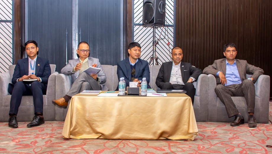 सार्वजनिक सेवा सहज बनाउन प्रविधिको प्रयोग बढाउन सरोकारवालाको माग