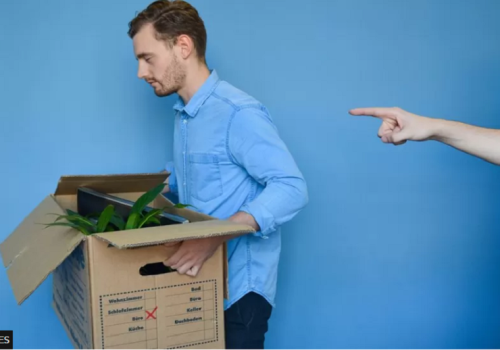 टेक फर्महरू र स्टार्टअपहरूले २०२३ मा हालसम्म करिब २.५ लाख कर्मचारी हटाए