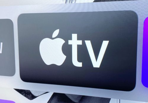 एप्पल टिभी ४ ले आईफोन क्यामरा प्रयोग गरेर फेस टाइम कललाई समर्थन गर्ने