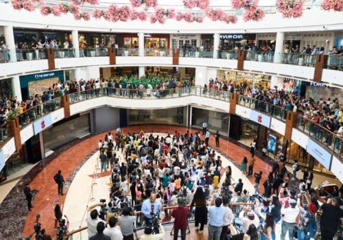 आजदेखि आईफोन १५ लाइनअपको बिक्री सुरु