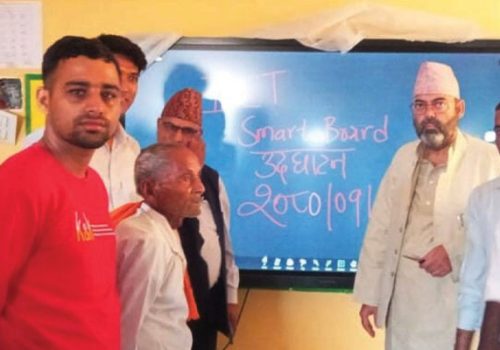 डिजिटल बोर्डबाट पठनपाठन सुरु