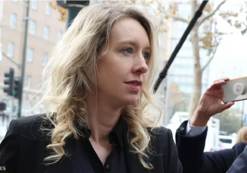 ब्लड टेस्टिङ स्टार्ट-अप थेरानोसका संस्थापक एलिजाबेथ होम्स अप्रिलको अन्त्यमा जेल जाने