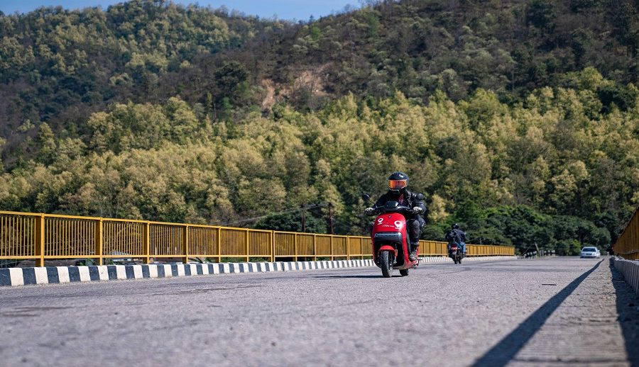 East to West Trip with Segway E100 Electric Scooter Sets New Milestone in Eco-Friendly Travel