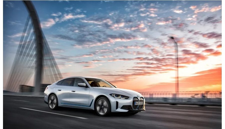 बीएमडब्लुको समर २०२३ लाइनअपको लागि तीन नयाँ ईभी सार्वजनिक