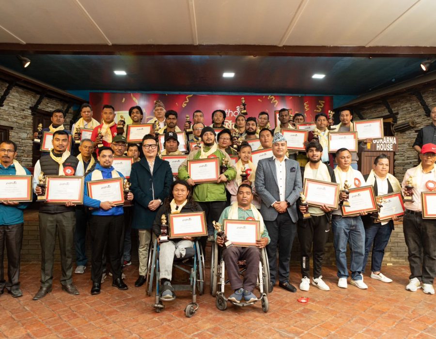 पठाओले गर्यो राइडर, क्याप्टेन र पठाओ हिरोहरूलाई सम्मान