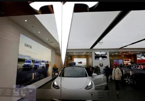 अमेरिका, चीन र अन्य बजारमा टेस्ला ईभीको मूल्य बढ्यो