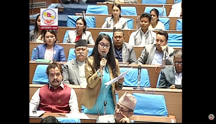 स्वार्थ समूहको योजनामा विद्युतिय सवारी साधनको कर बढाउन लागेको भन्दै सांसदको आपत्ति