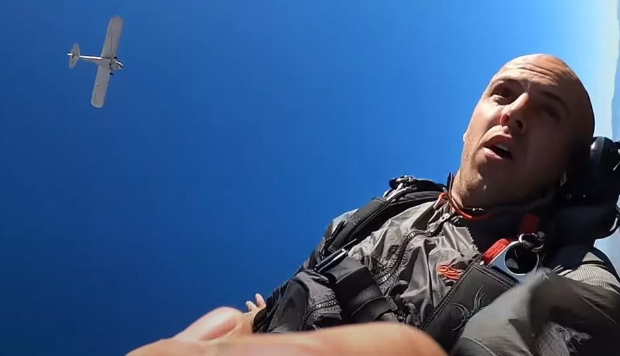 भ्यूजका लागि विमान दुर्घटना गराउने युट्युबरद्वारा आरोप स्वीकार