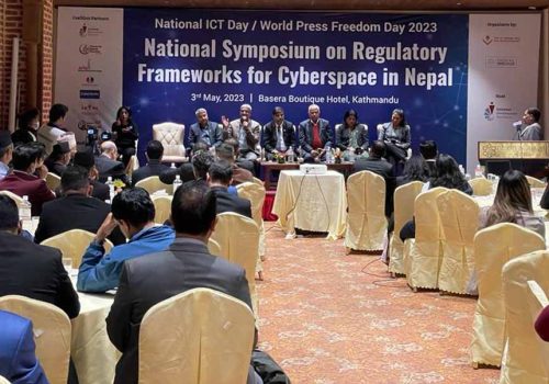 विभिन्न विधेयकले सूचना-प्रविधि उद्योगप्रति नियन्त्रण गर्ने प्रावधान समेट्न सक्नेप्रति सरोकारवालाको चिन्ता