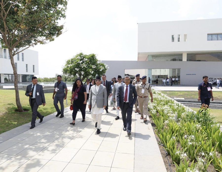 नेपालको सूचना प्रविधि क्षेत्रमा लगानी गर्न भारतीय व्यवसायीलाई प्रधानमन्त्रीको आग्रह