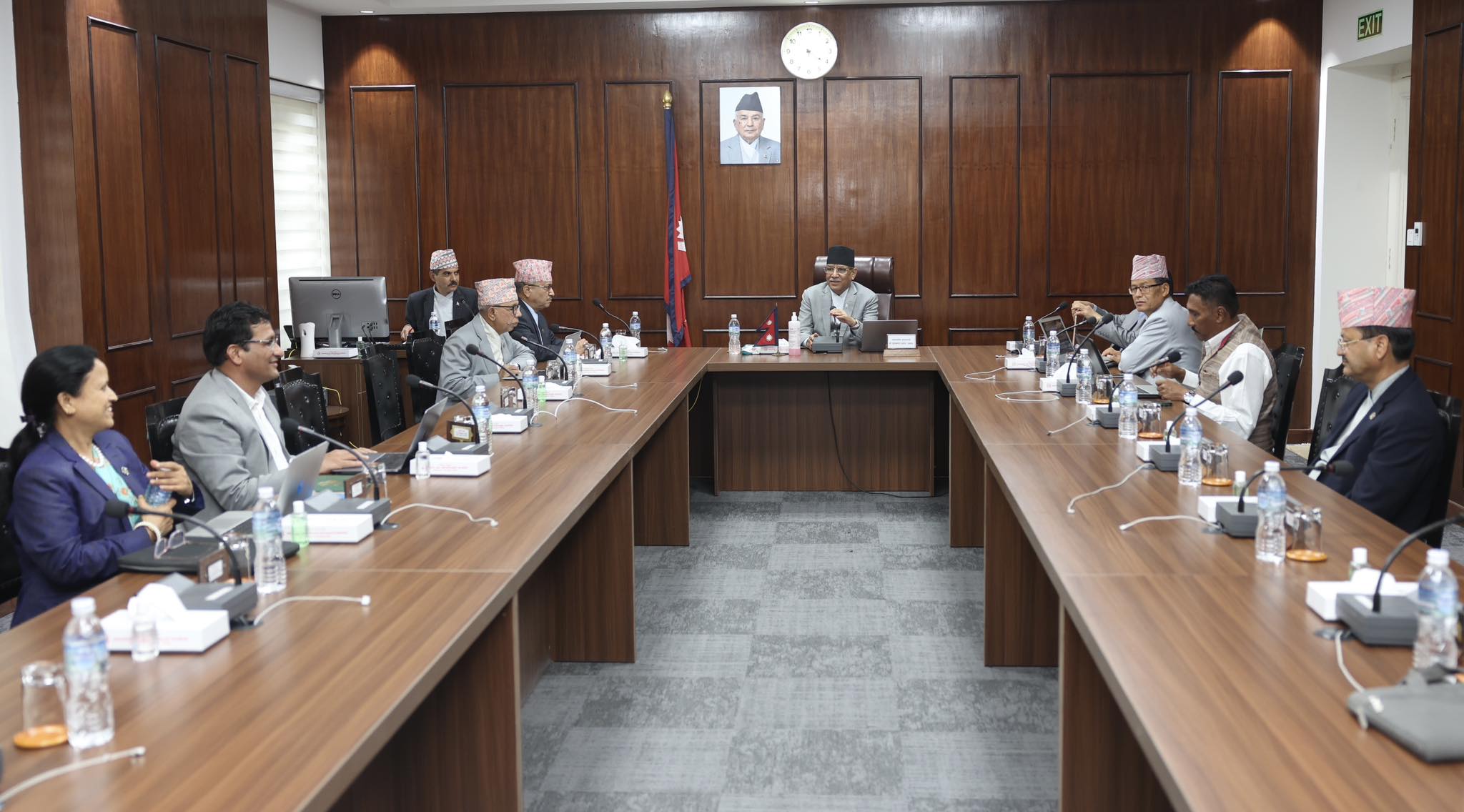 रेडियो नेपालको खुमलटारस्थित जग्गा दूरसञ्चार प्राधिकरणको नाममा पास गर्ने मन्त्रिपरिषदको निर्णय