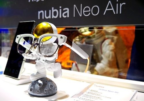 जेडटीईको एआईमा आधारित नयाँ एआर ग्लास “नूबिया नियो एयर” अनावरण