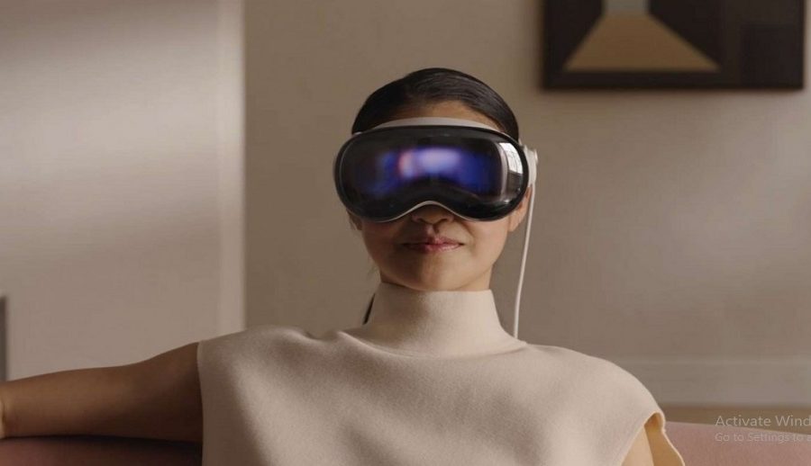 एप्पलको मिक्स्ड रियालिटी हेडसेट ‘भिजन प्रो’ को स्क्रिन ९० हर्ज रिफ्रेस रेटमा चल्ने