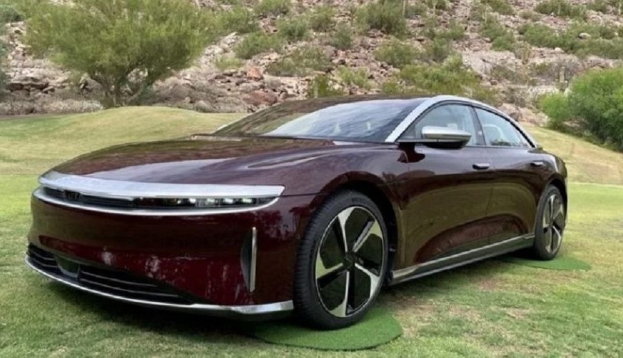 हाई पर्फमेन्स ईभी बनाउन एस्टन मार्टिन र लुसिड ग्रुपबीच सम्झौता