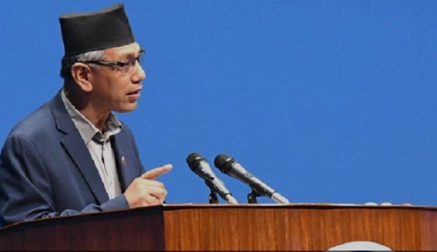 एनसेललाई तिर्नुपर्ने ४५ करोड सरकारी अधिकारीहरुसँग असुलउपर गर्न सांसदको माग