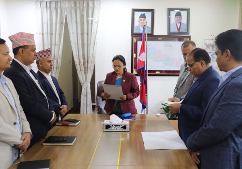 दूरसञ्चार प्राधिकरणका बजार व्यवस्थापन सदस्य अधिकारीको सपथ