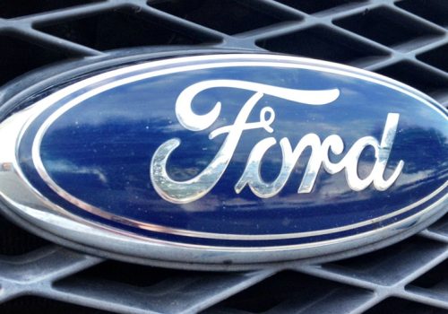 प्रयोग गरिएका कारहरुको बिक्री बढाउन अमेजनसँग हातेमालो गर्दै फोर्ड