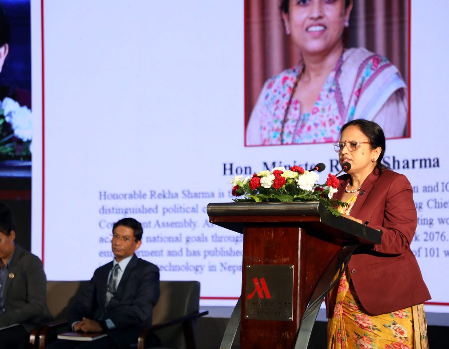 सञ्चार मन्त्री शर्माले भनिन्ः ‘श्रमिक होइन, सूचना प्रविधिसम्बन्धी सेवा निर्यात गर्न चाहन्छौँ’