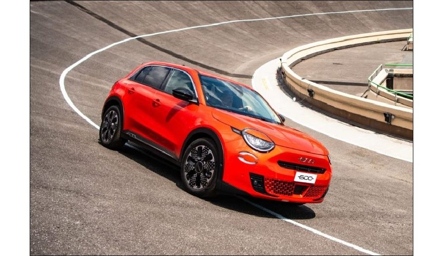 फिएटको नयाँ कम्प्याक्ट इलेक्ट्रिक एसयूभी अनावरण, ४०० किमीसम्मको दायरा प्रदान गर्ने