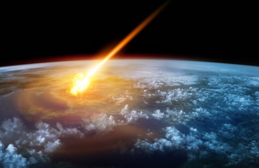 साथीसँग कफी पिइरहेको महिलामाथि खस्यो उल्कापिण्ड