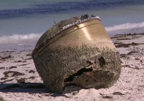 अष्ट्रेलियाको समुद्र तटमा भेटिएको विशाल धातु चन्द्रयान ३ को नभएको इसरोको दाबी