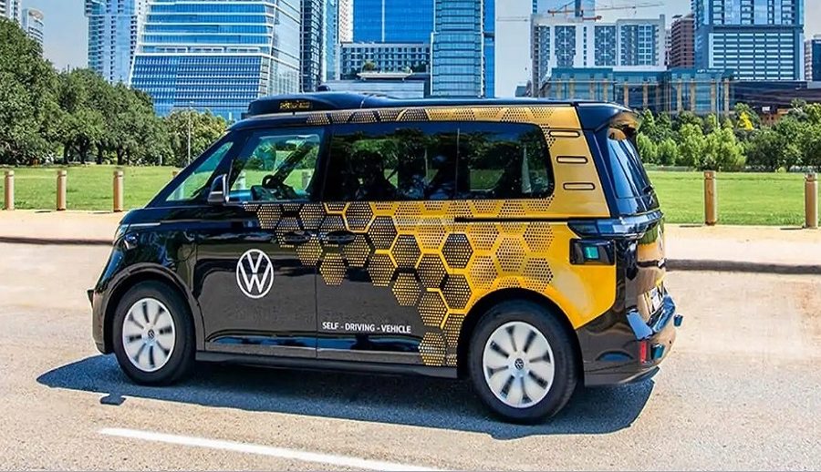 सेल्फ ड्राइभिङ कार २०२६ सम्म बेलायतको सडकमा आउन सक्ने